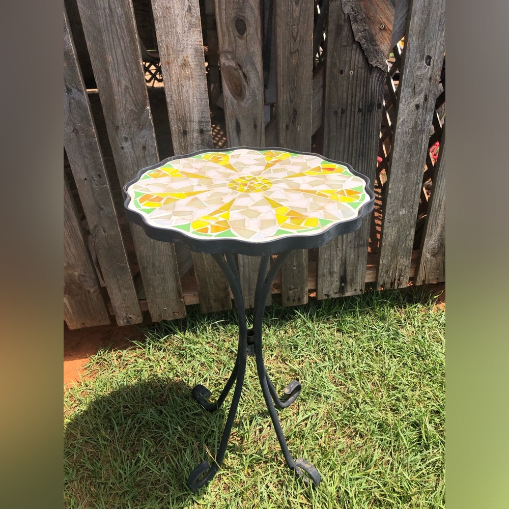 Mosaic Side Table Plant Stand Table Bistro, Yellow Flower Shape Top, 23” Tall